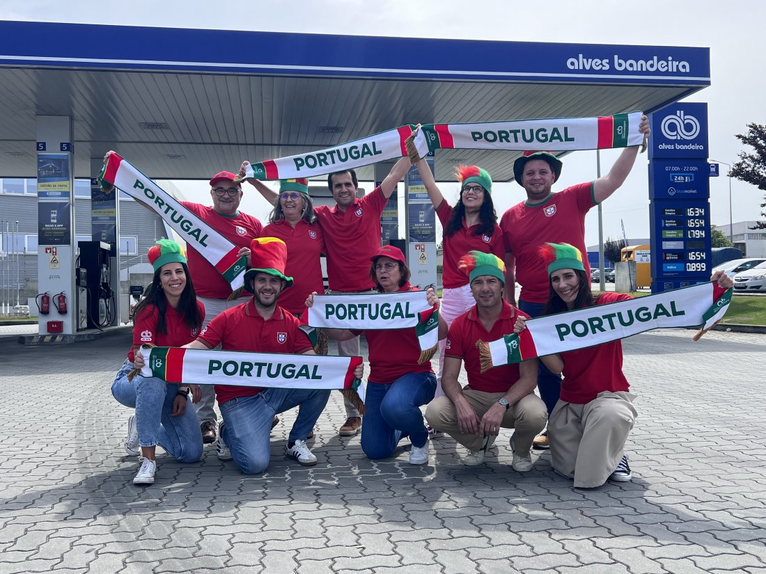 Alves Bandeira Group Surprises Employees with Portugal Supporter Scarf